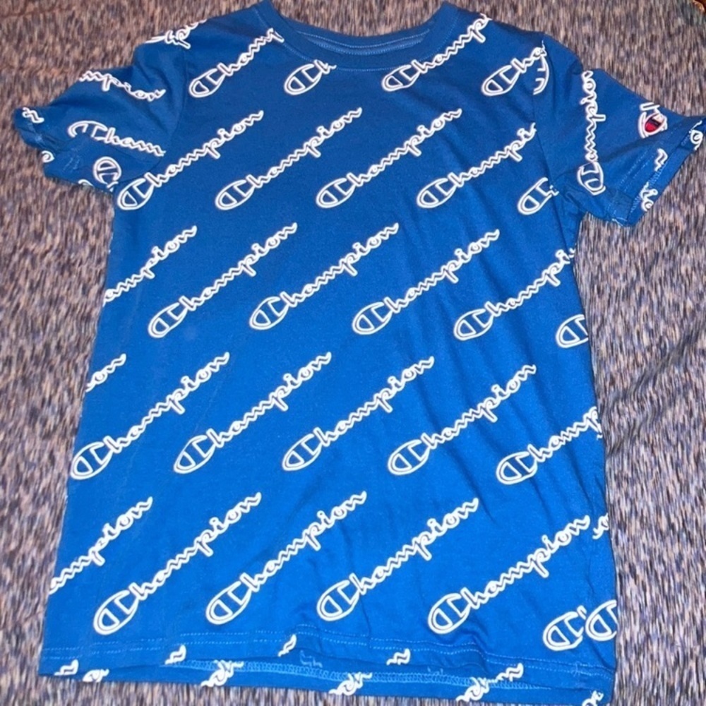 Champion T-Shirt Boys Large Blue All Over Champion Logo Print Short Sleeve
